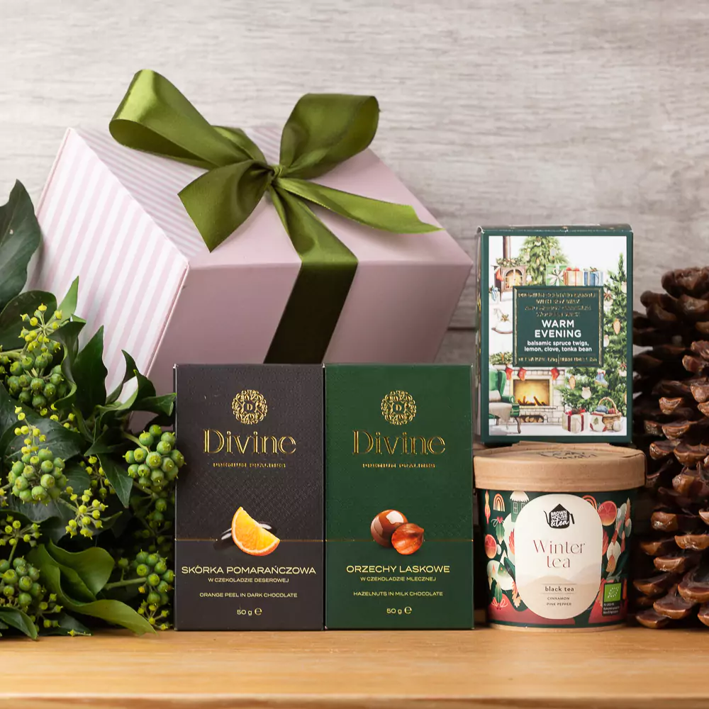 kosz z prezentami świątecznymi na zamówienie