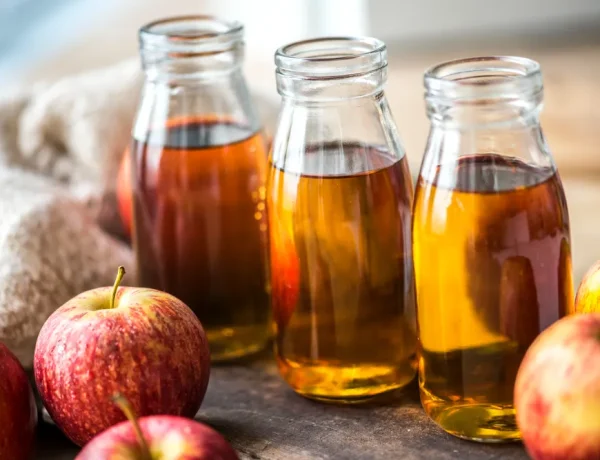 ocet jabłkowy na włosy