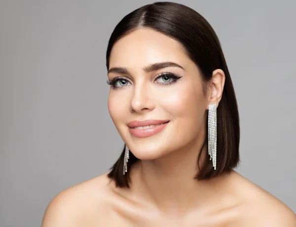 perfekcyjna kreska z wykorzystaniem eyelinera - jak ją zrobić